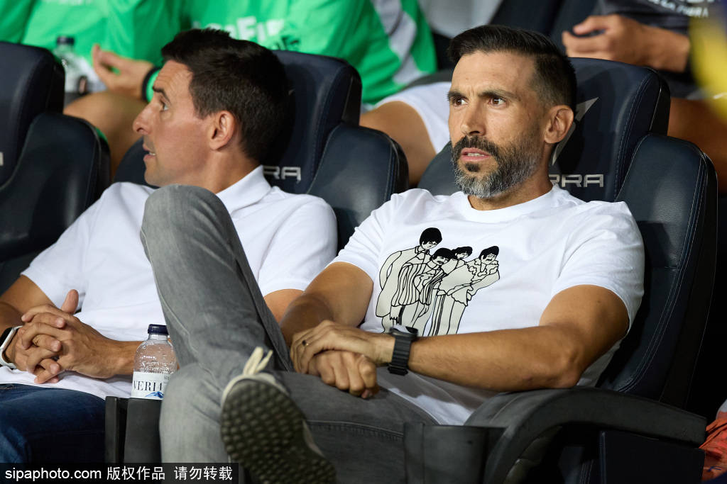 巴萨：西甲奖项的夺目之星