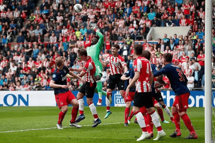 荷甲前瞻：豪门复仇！阿贾克斯客战保级队，伤病隐患下比分进球数悬念揭秘